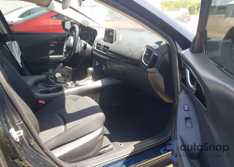 2015 Mazda Mazda3 I Touring z USA, uszkodzony, nr VIN 3MZBM1V70FM228253